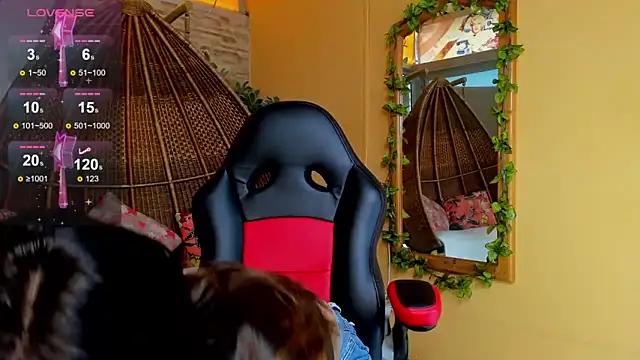 GiaFu online show from December 30, 2024, 12:09 pm