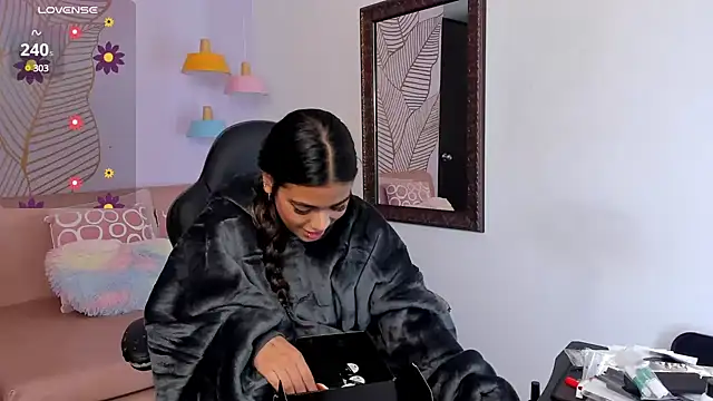 GiaFu online show from February 11, 2025, 6:01 pm