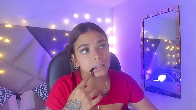 GiaFu online show from October 28, 2025, 4:53 pm