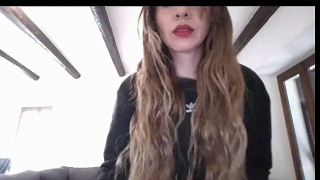 KarolinaReaper online show from March 22, 2026, 3:04 pm