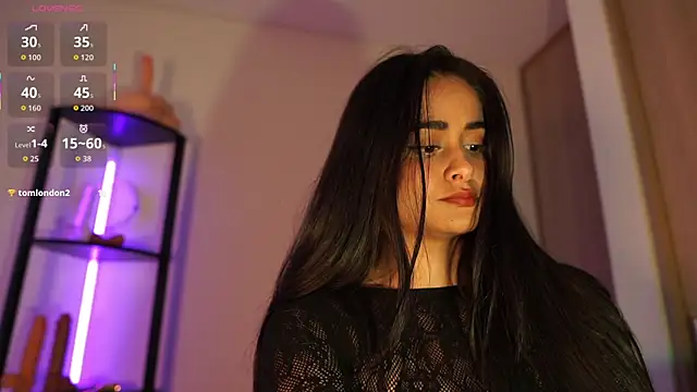 abigail adamss online show from April 13, 2026, 10:37 pm