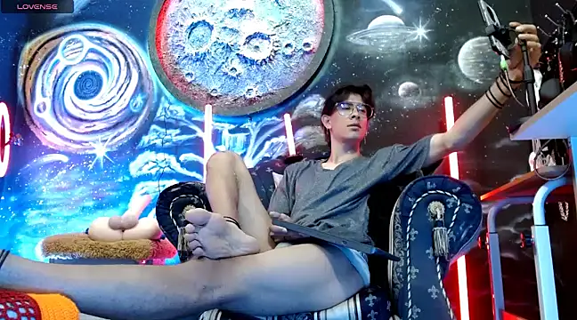 Yedrix online show from February 25, 2025, 2:03 am