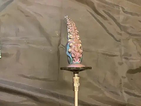 carlianal online show from November 7, 2025, 1:22 pm