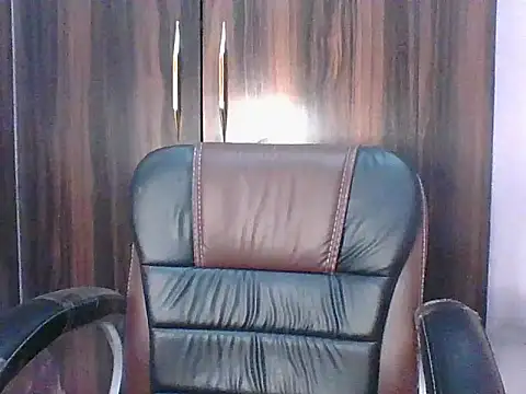 santurmom online show from March 1, 2026, 5:37 pm