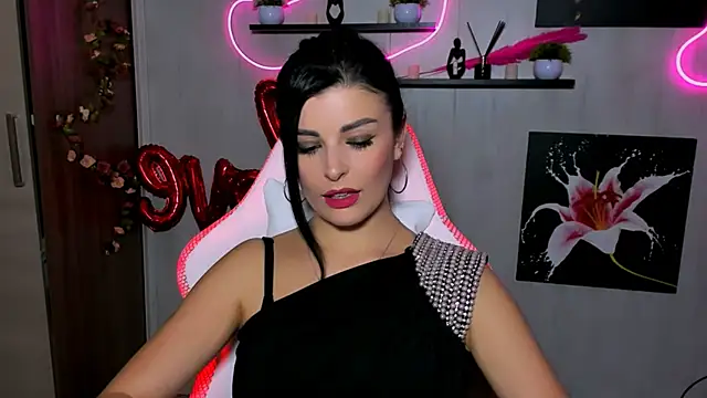 Snapshot of KayWuds chatting on March 7, 2025, 10:35 am KayWuds online show from March 7, 2025, 10:35 am