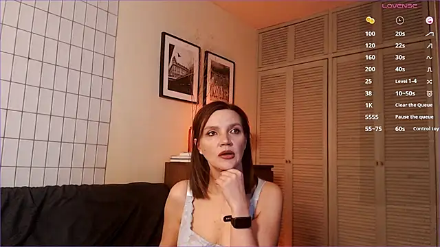 Snapshot of Charline_TheFoxTail chatting on February 15, 2025, 6:55 am Charline TheFoxTail online show from February 15, 2025, 6:55 am