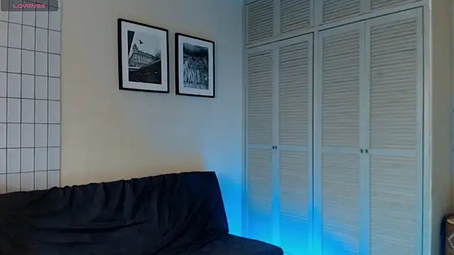 Snapshot of Charline_TheFoxTail chatting on March 22, 2025, 7:04 am Charline TheFoxTail online show from March 22, 2025, 7:04 am