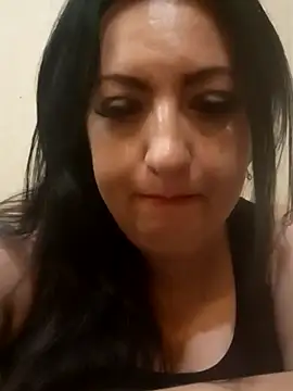 Snapshot of Veronica-Celie chatting on July 4, 2026, 9:43 pm Veronica-Celie online show from July 4, 2026, 9:43 pm