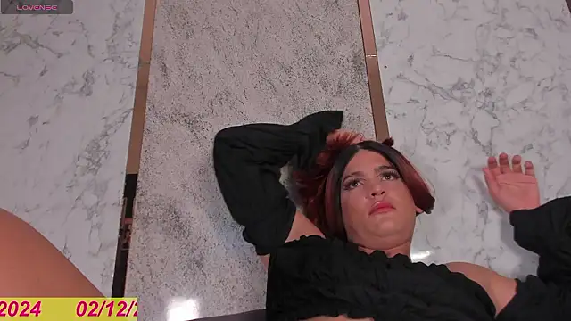 Snapshot of Sexual_Desirests chatting on December 2, 2024, 9:24 am Sexual Desirests online show from December 2, 2024, 9:24 am