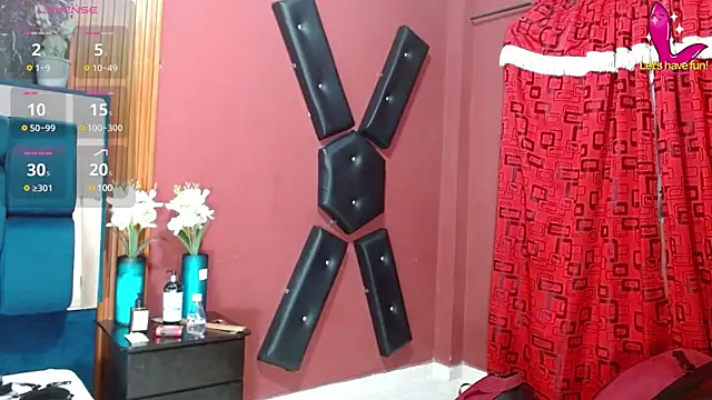 ValentinaThomas online show from January 29, 2025, 8:04 pm