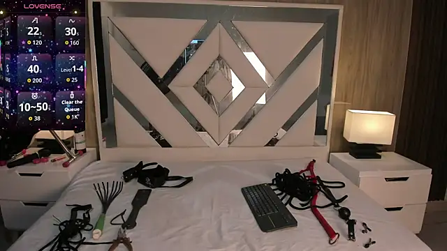 ValentinaThomas online show from September 13, 2025, 7:24 pm