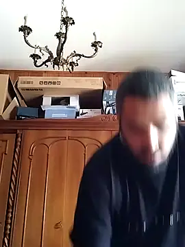 Dikkiduohottt online show from October 17, 2025, 12:52 pm