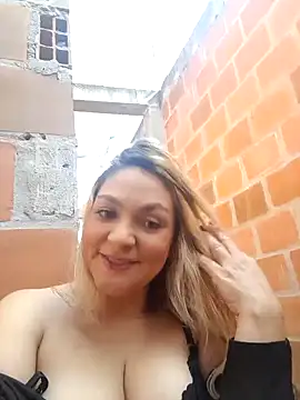 Snapshot of MalorySweet chatting on December 25, 2024, 2:23 pm MalorySweet online show from December 25, 2024, 2:23 pm