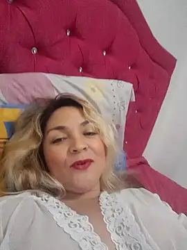 Snapshot of MalorySweet chatting on January 13, 2025, 2:50 am MalorySweet online show from January 13, 2025, 2:50 am