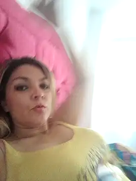 Snapshot of MalorySweet chatting on January 14, 2025, 10:44 pm MalorySweet online show from January 14, 2025, 10:44 pm