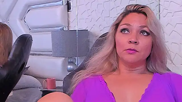 Snapshot of MalorySweet chatting on January 30, 2025, 3:40 pm MalorySweet online show from January 30, 2025, 3:40 pm