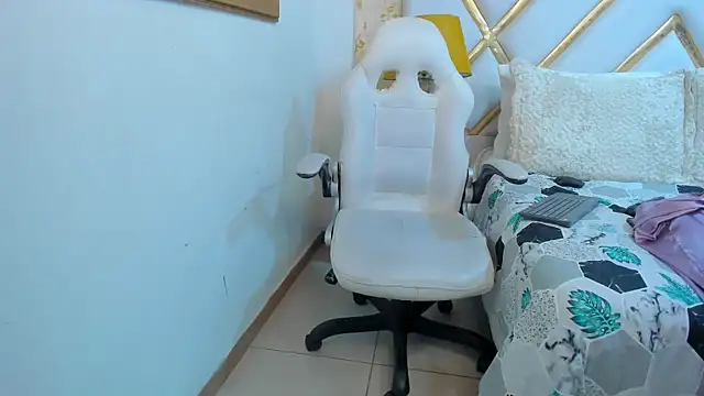 Snapshot of MalorySweet chatting on September 14, 2025, 12:48 pm MalorySweet online show from September 14, 2025, 12:48 pm