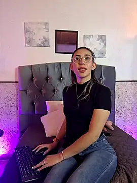 Scarlett Khan online show from January 10, 2025, 12:38 am