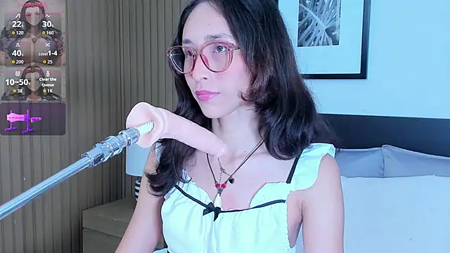 doll bella  online show from November 22, 2025, 8:08 pm