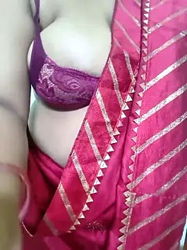 Cute payal0 online show from March 20, 2025, 8:42 am