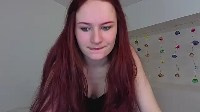 L1ittle kitty  online show from February 12, 2026, 6:19 am