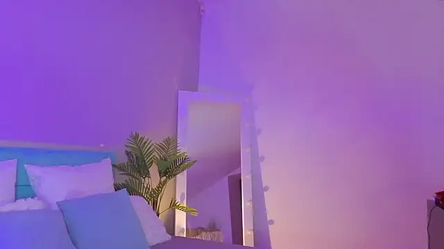 L1ittle kitty  online show from March 4, 2026, 6:30 am