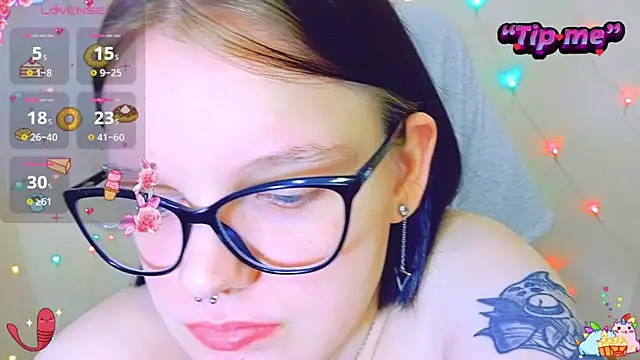 DivaMarisa online show from December 8, 2024, 5:50 am