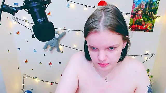 DivaMarisa online show from December 20, 2024, 8:06 am