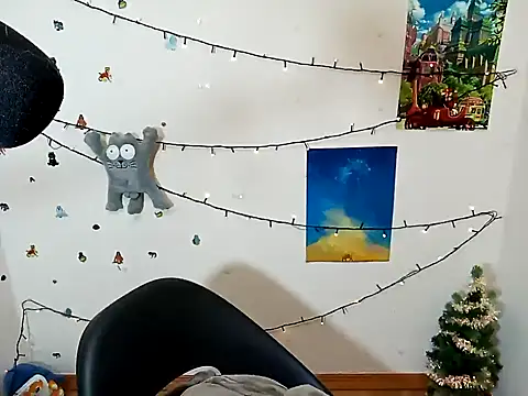 DivaMarisa online show from December 30, 2024, 4:40 pm