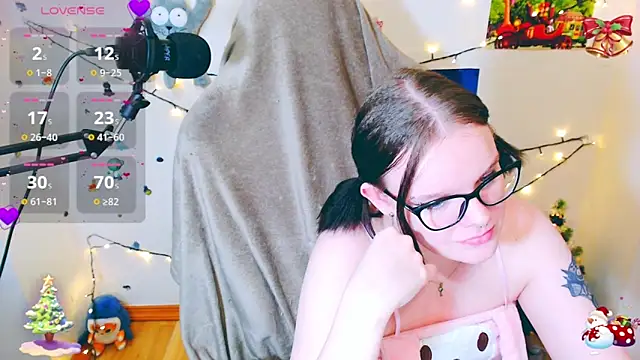 DivaMarisa online show from January 10, 2025, 9:42 pm