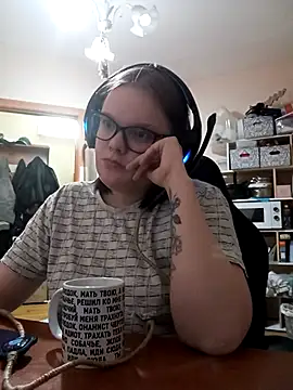 DivaMarisa online show from March 21, 2025, 9:12 pm