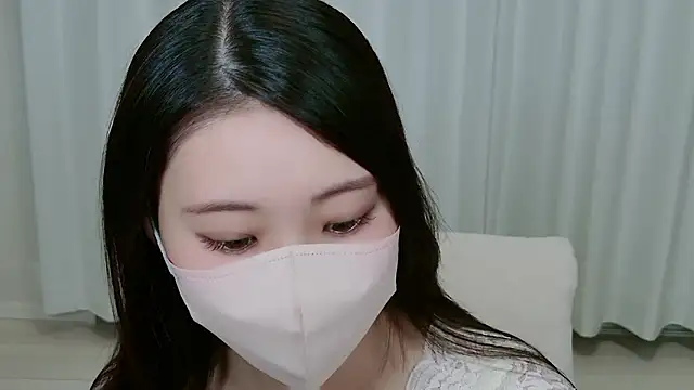 Snapshot of yuki_room chatting on November 27, 2025, 1:02 pm yuki room online show from November 27, 2025, 1:02 pm