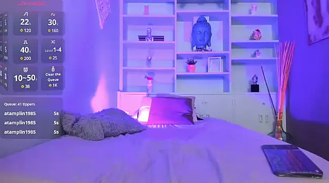 Lucy Williiams online show from February 8, 2025, 10:51 pm