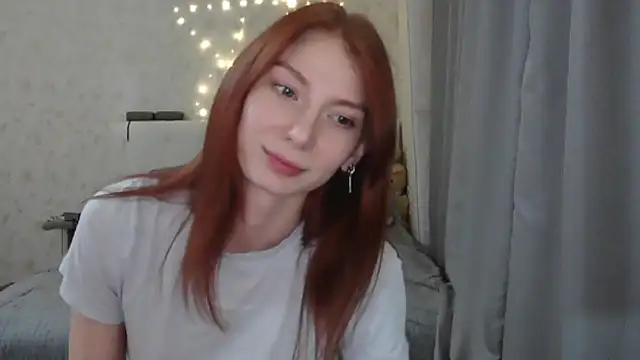 Snapshot of KateBunny chatting on April 2, 2026, 4:48 pm KateBunny online show from April 2, 2026, 4:48 pm