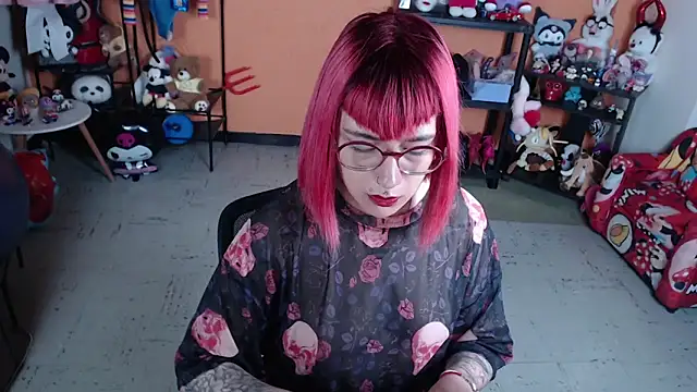 MissMiia2 online show from April 13, 2026, 12:43 pm