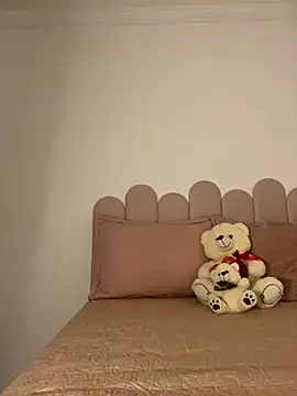 cleolimahot3 online show from October 30, 2025, 5:46 pm