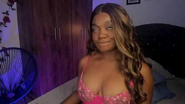 Im Maria online show from February 23, 2025, 3:02 am