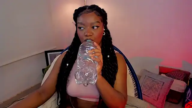 Im Maria online show from October 26, 2025, 4:07 am