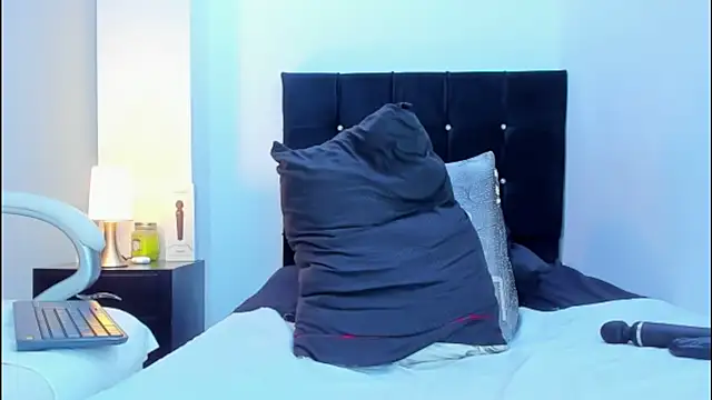 kathyajhonss online show from March 10, 2025, 12:51 am