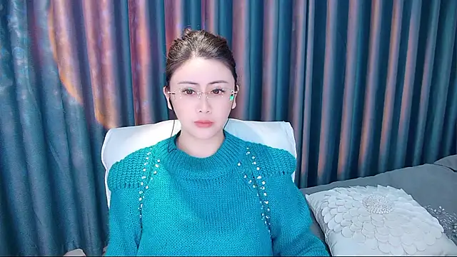 Snapshot of Daisy7_11 chatting on November 26, 2025, 1:23 pm Daisy7 11 online show from November 26, 2025, 1:23 pm