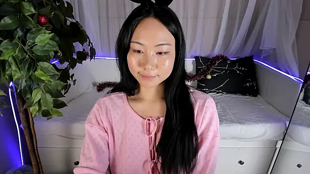 Snapshot of Inari_Okami_ chatting on December 20, 2024, 6:56 pm Inari Okami online show from December 20, 2024, 6:56 pm