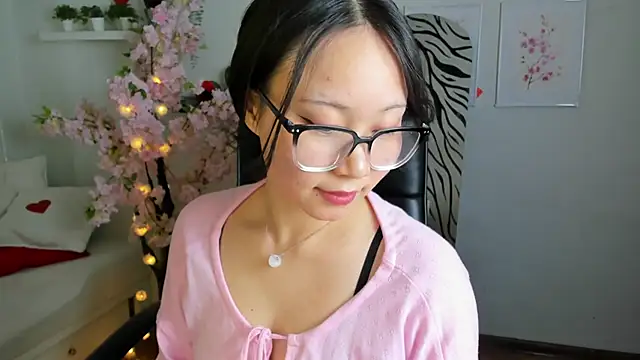 Snapshot of Inari_Okami_ chatting on March 21, 2025, 6:16 am Inari Okami online show from March 21, 2025, 6:16 am