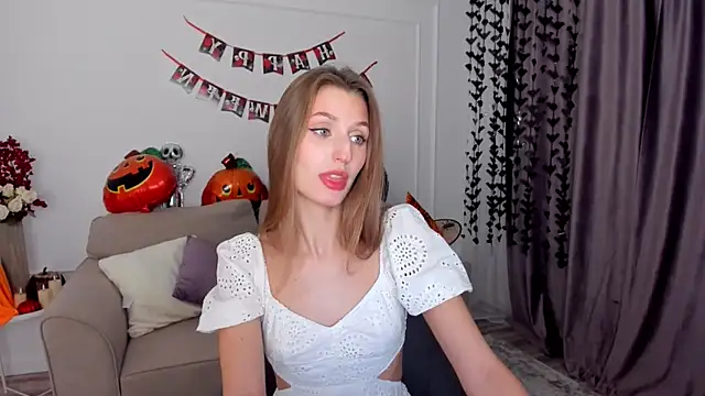 NaturalBeaty online show from October 20, 2025, 4:13 am