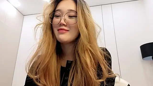 Snapshot of Jennatyan chatting on February 4, 2026, 3:18 pm Jennatyan online show from February 4, 2026, 3:18 pm