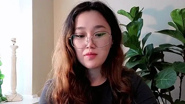 Jennatyan online show from July 29, 2026, 5:38 am
