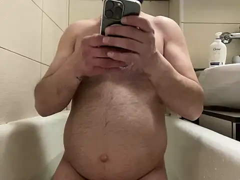 Snapshot of mesetti chatting on February 13, 2025, 5:54 pm mesetti online show from February 13, 2025, 5:54 pm