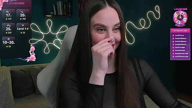 katie taylorr online show from February 10, 2026, 9:52 pm