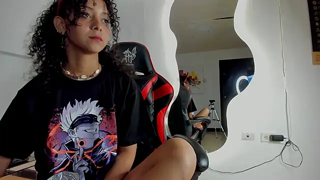 Snapshot of Milanxht chatting on January 22, 2025, 10:15 pm Milanxht online show from January 22, 2025, 10:15 pm