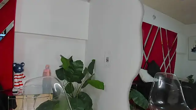 Snapshot of Milanxht chatting on September 8, 2025, 8:30 pm Milanxht online show from September 8, 2025, 8:30 pm