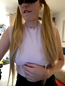 Hexe12346 online show from October 23, 2025, 5:40 am